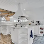 בית נופש Beautiful In With Sauna *